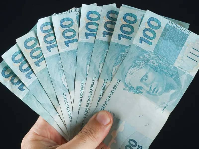 Imagem da campanha MIL REIAS NA SUA CONTA