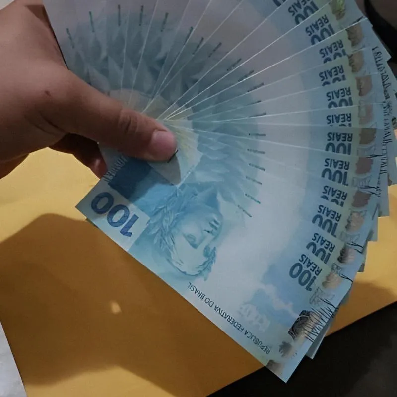 Imagem da campanha 2.400 Reais No pix por Apenas 0,01 centavinho, que sair do brefo esse final de semana então vem