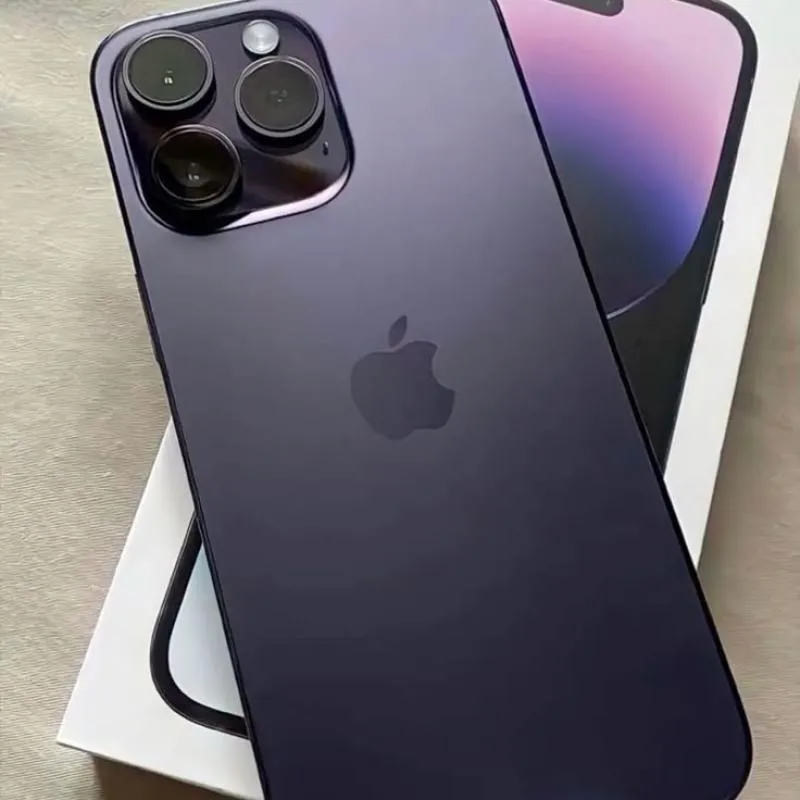 Imagem da campanha Apple iPhone 16 Pro Max (256 GB) – Titânio preto