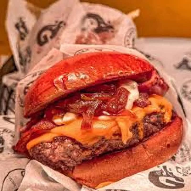 Imagem da campanha 10 Lanches Completo e 2 Coca-Cola ou Pix de 1000,00 reais