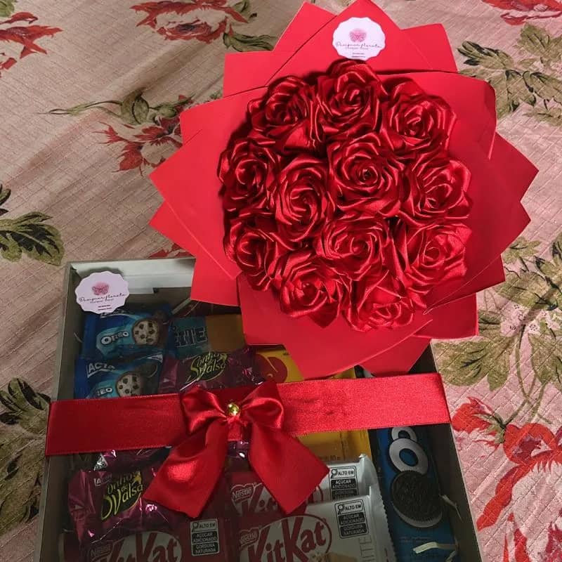 Imagem da campanha Buquê 12 rosas + caixa de chocolate ou R$150,00 no pix