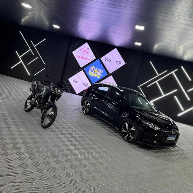 Imagem da campanha EDIÇÃO- HONDA HR-V + HONDA SAHARA