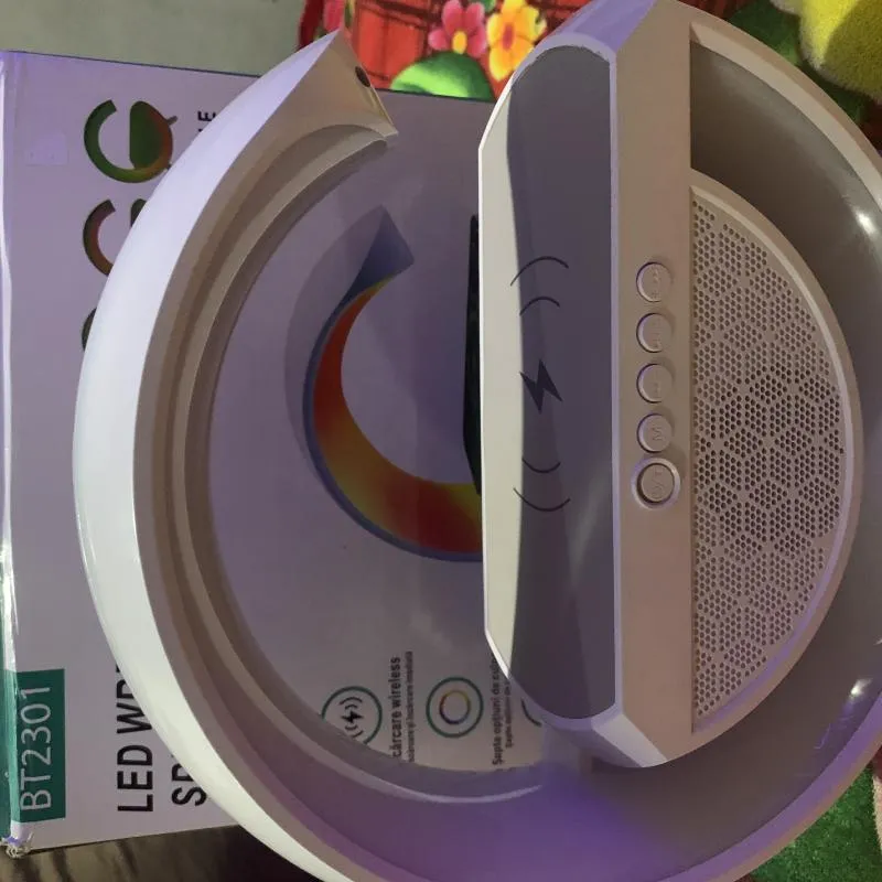 Imagem da campanha ✨ Carregador Sem Fio 3 em 1 com Luz Ambiente e Alto-Falante Bluetooth