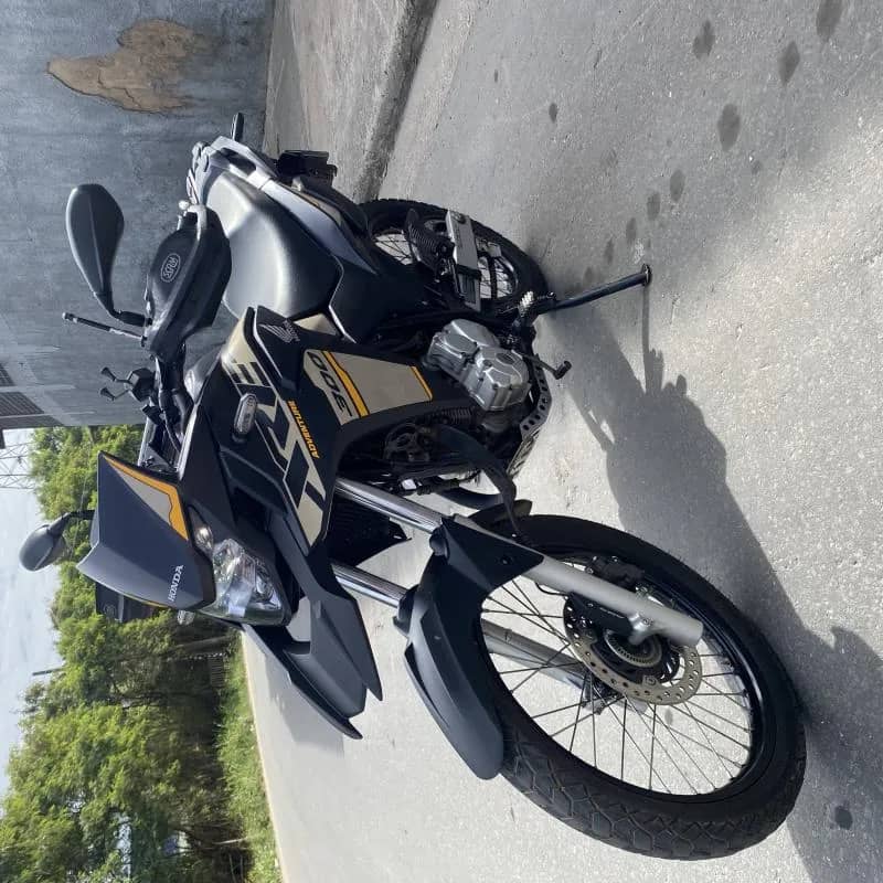 Imagem da campanha Xre 300 ou R$20 mil