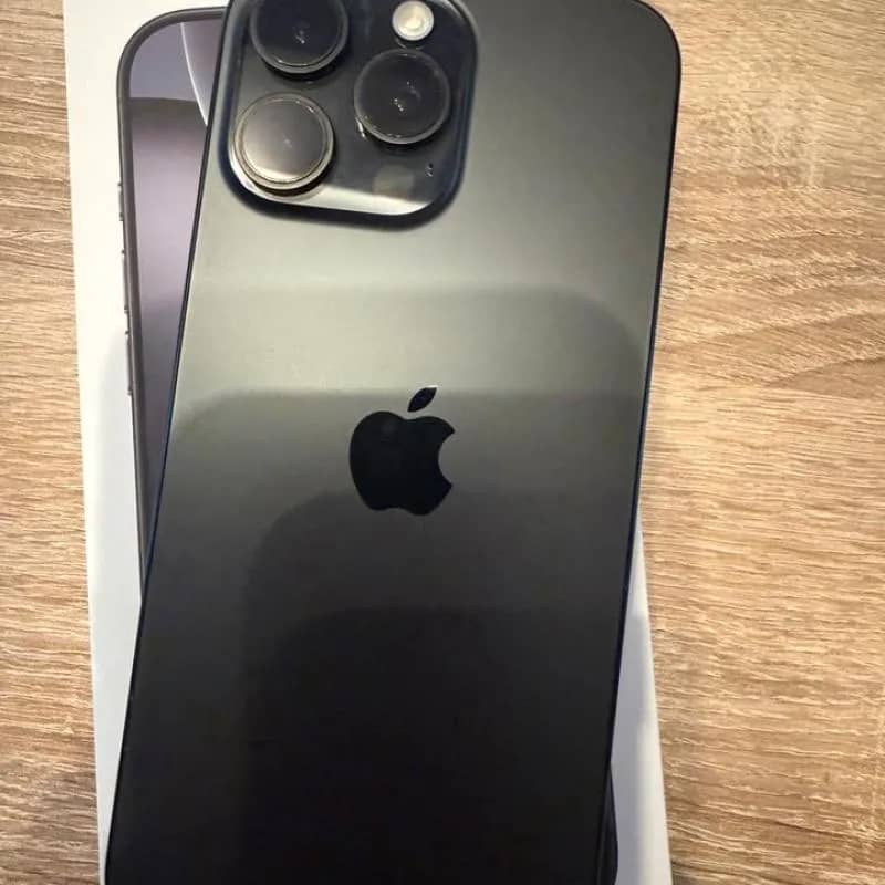 Imagem da campanha iPhone1 6 pro outro 4