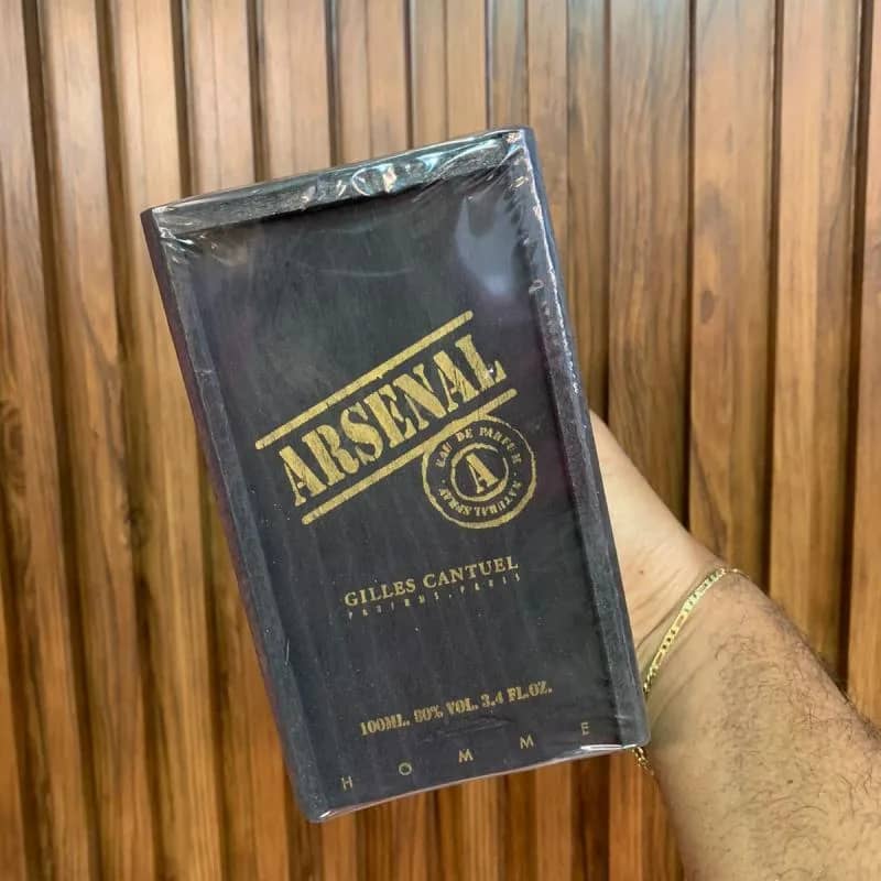 Imagem da campanha PERFUME ARSENAL