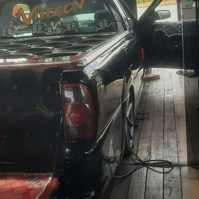 Imagem da campanha Saveiro Pitbull