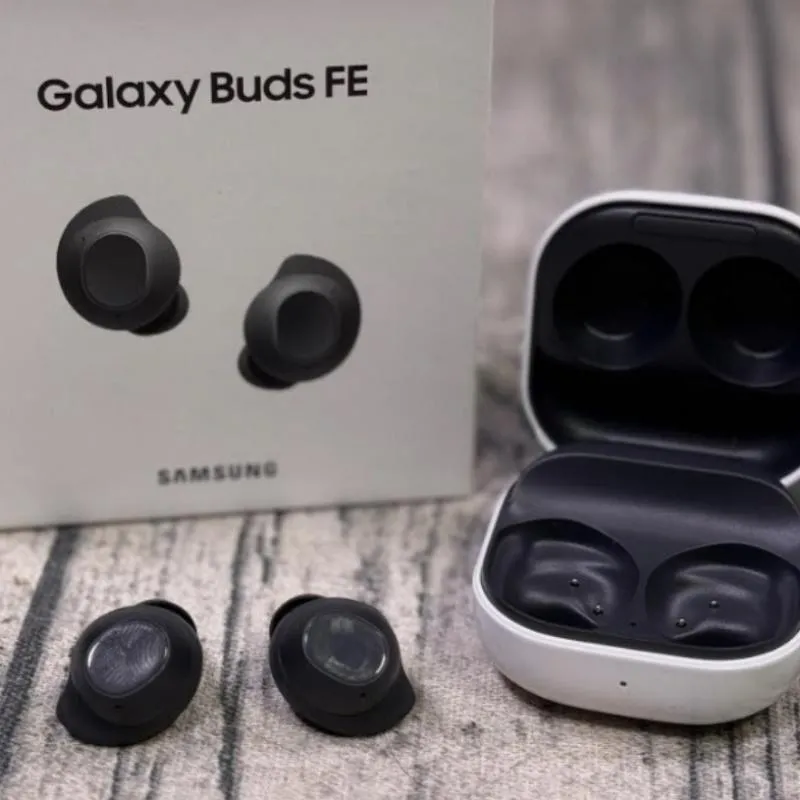 Imagem da campanha Camp KROSS TECH GALAXY BUDS FE