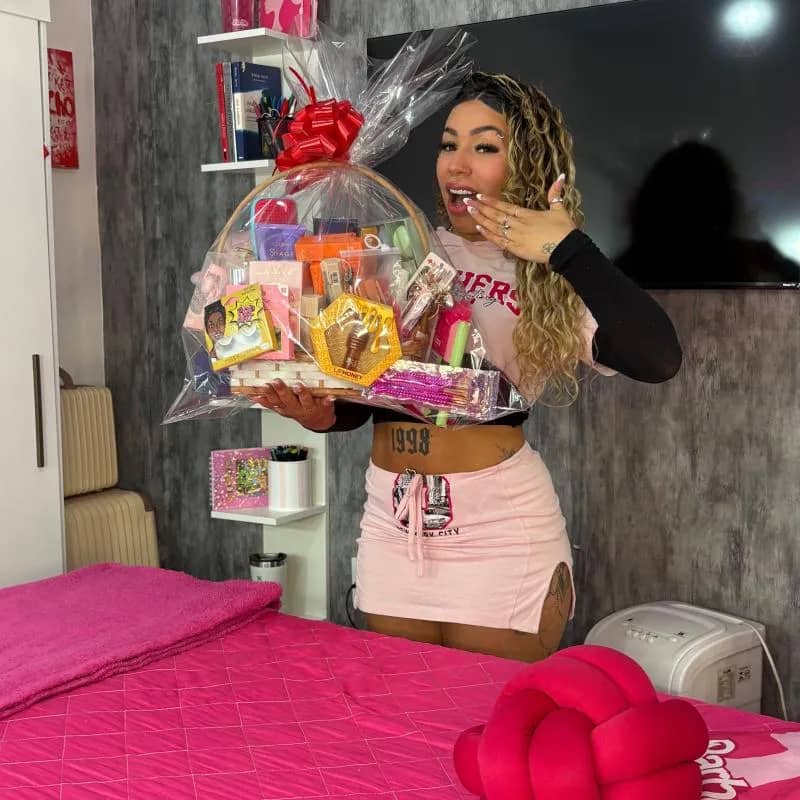 Imagem da campanha Rifa Da KitKat 🍫 - Cesta recheada para as meninas ✨