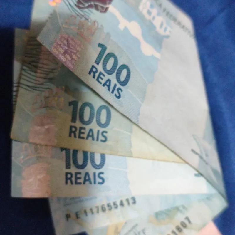 Imagem da campanha Dindin na mão