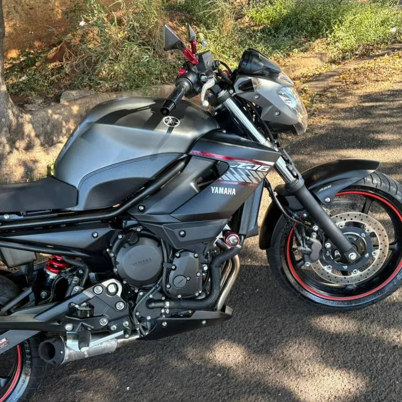 Imagem da campanha XJ6 Na Garagem.