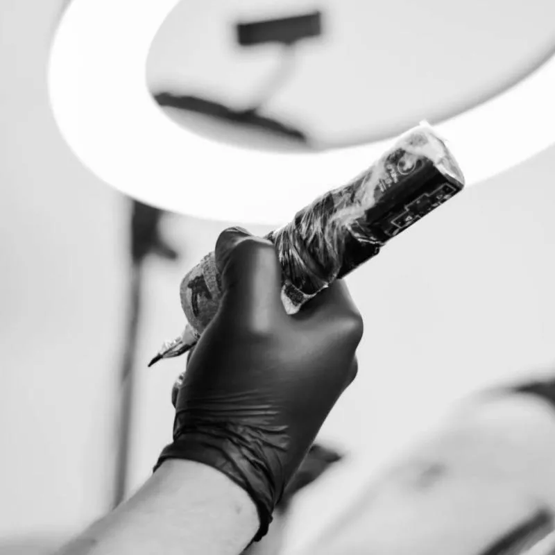 Imagem da campanha Polo Track + TATTOO