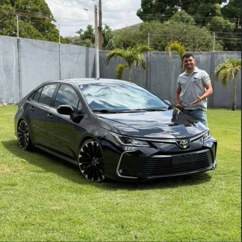 Imagem da campanha EDIÇÃO; TOYOTA COROLLA XEI 2021