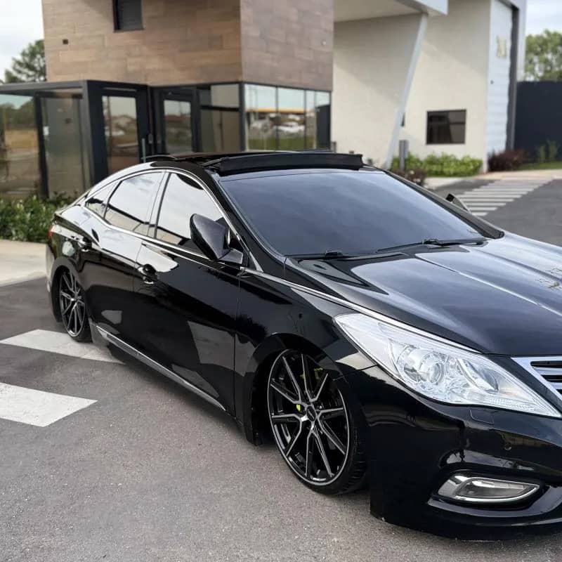 Imagem da campanha Azera infinity