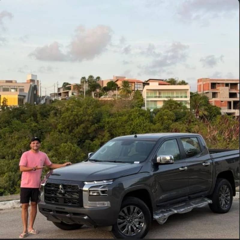 Imagem da campanha EDIÇÃO; NEW TRITON HPE-S 2026 0KM