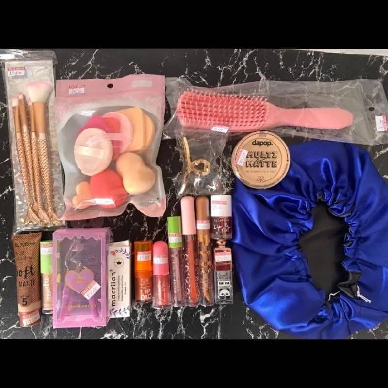 Imagem da campanha Cesta De Maquiagem