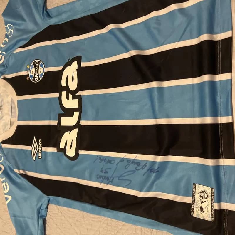 Imagem da campanha CAMISA DO GREMIO COM AUTÓGRAFOS DE JOGADORES
