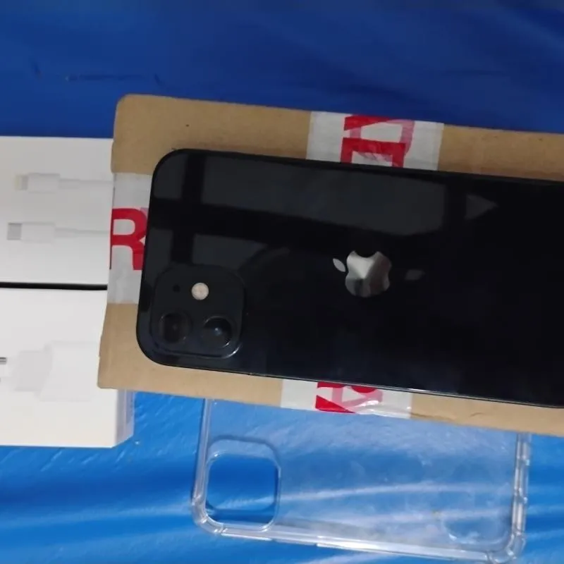 Imagem da campanha iPhone 12 pro ou 2 mil reais no pix