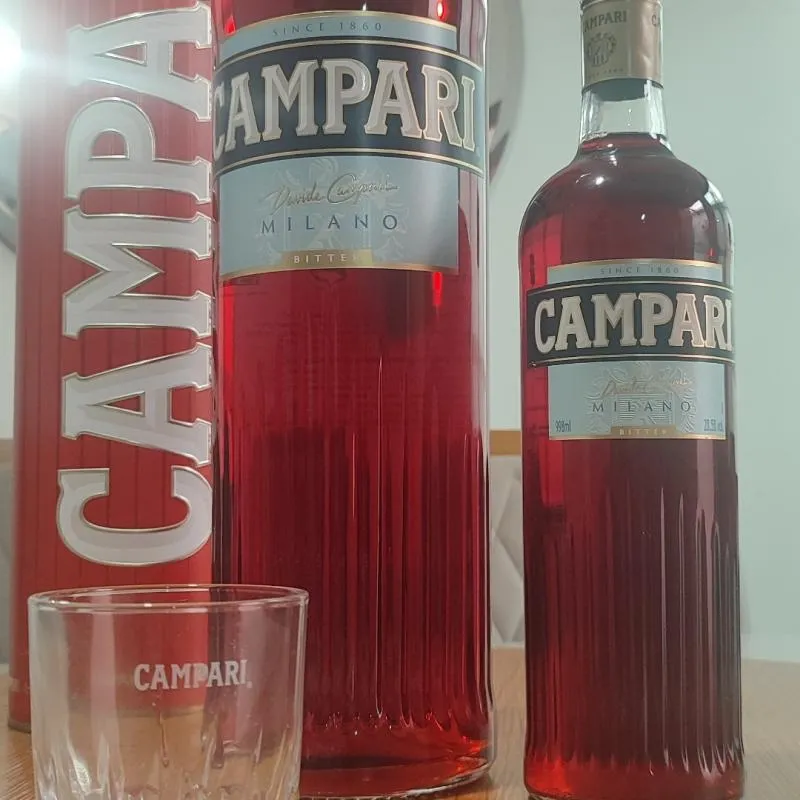 Imagem da campanha Campari 3L edição especial de colecionador