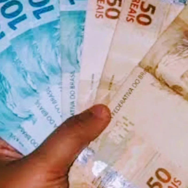 Imagem da campanha Ação 2500 na mão