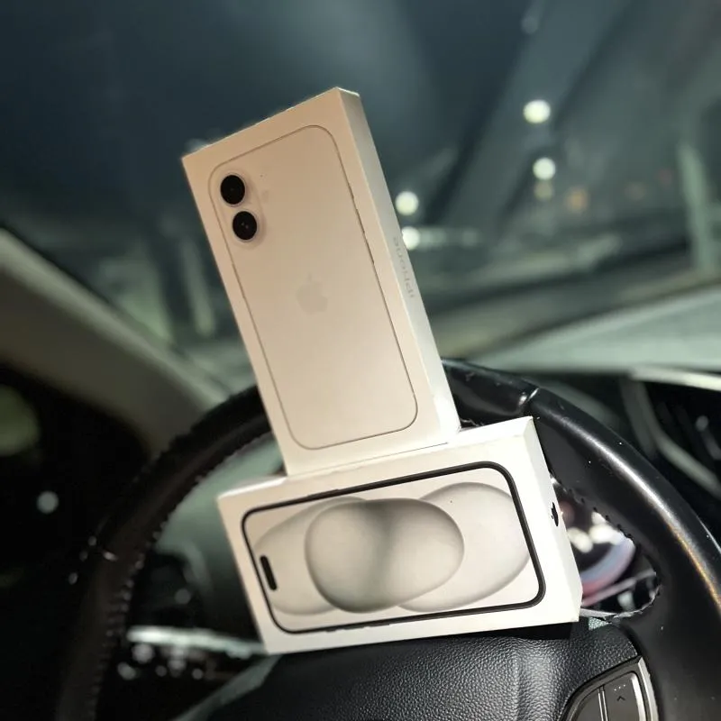 Imagem da campanha iPhone 15 e 16