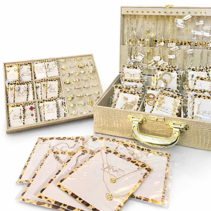 Imagem da campanha A Maleta que Pode Mudar Sua Vida – 30 Mil Peças em Semijoias