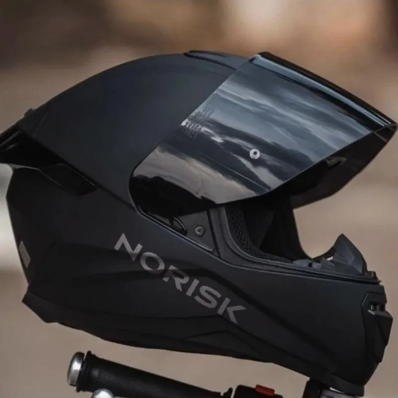 Imagem da campanha Norisk Razor