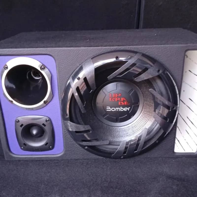 Imagem da campanha Caixa Trio nova JBL + módulo + BOMBER (Ação entre amigos)