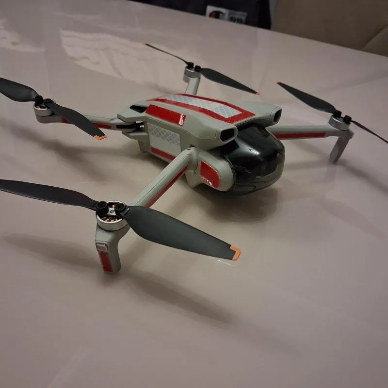 Imagem da campanha Casal Droneiro