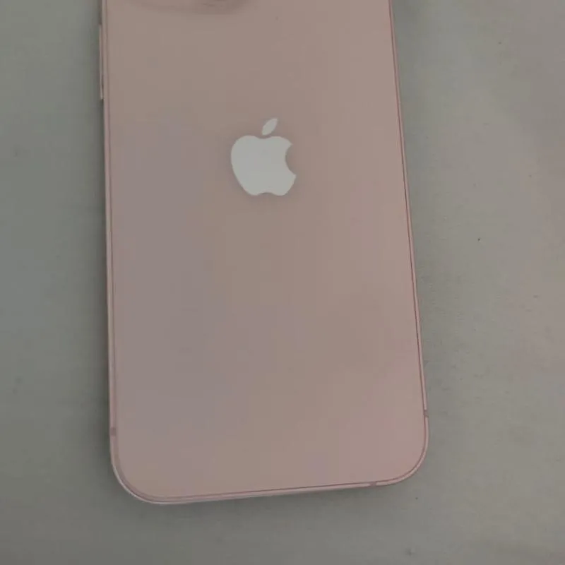 Imagem da campanha iPhone 13 mini