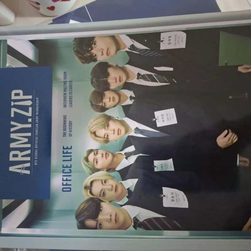 Imagem da campanha Kit Army.ZIP para fãs