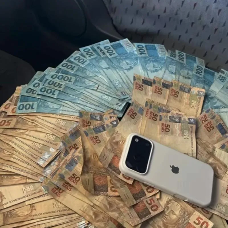 Imagem da campanha @1000 na conta por 50, centavos bilhete