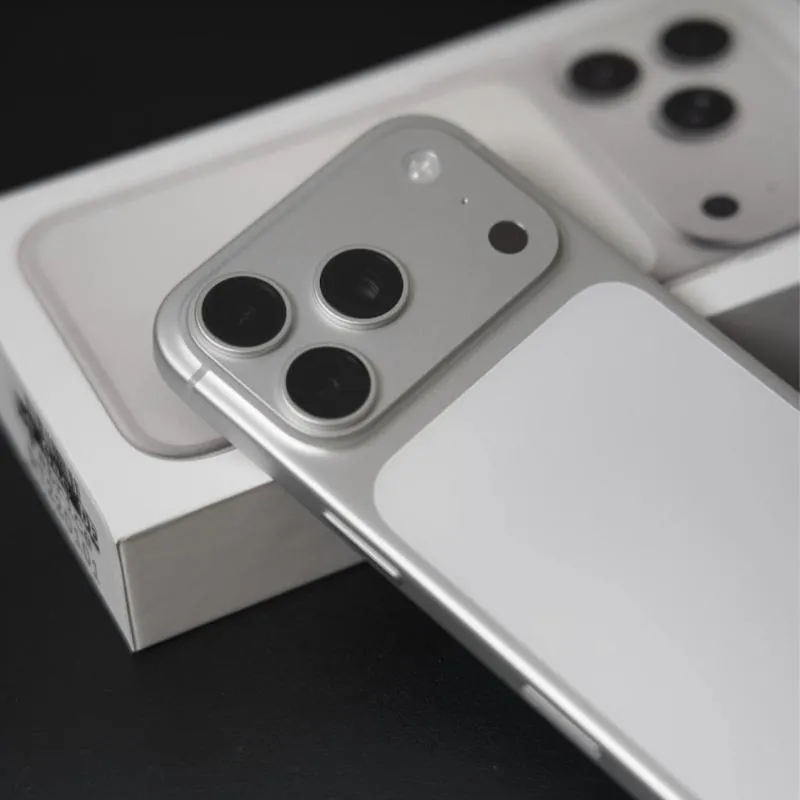 Imagem da campanha iPhone 17 pro max