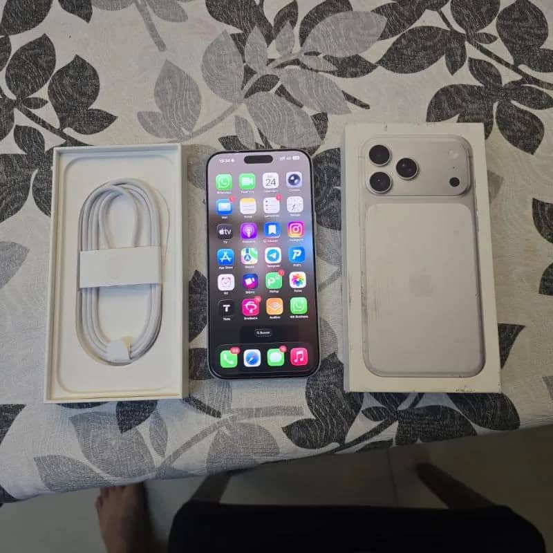Imagem da campanha iPhone pro Max 17 1 tera de armazenamento ou R$ 10.000,00 no pix