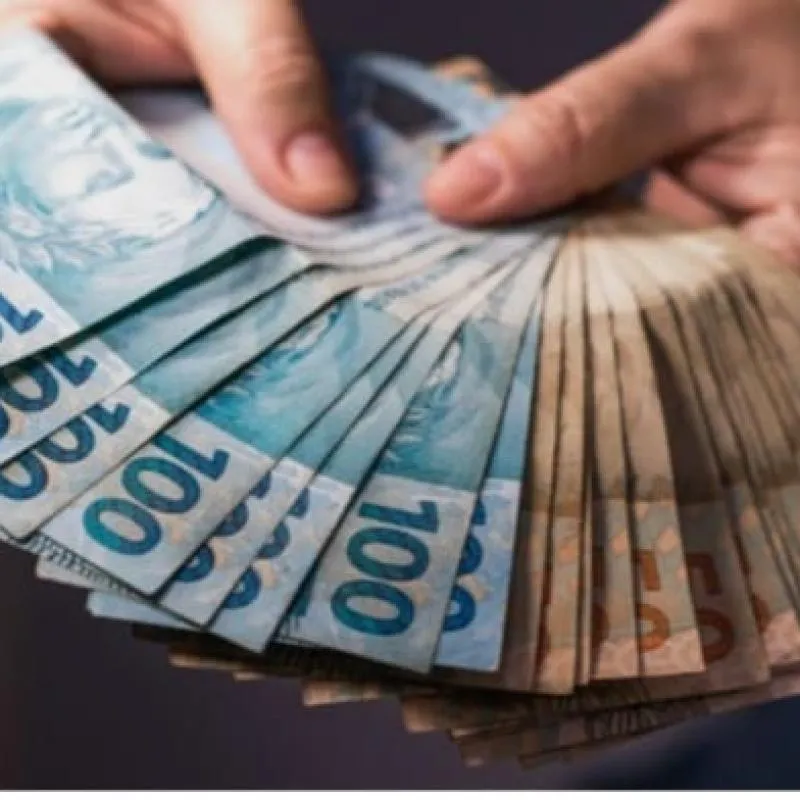 Imagem da campanha R8.000 mil reais em sua conta