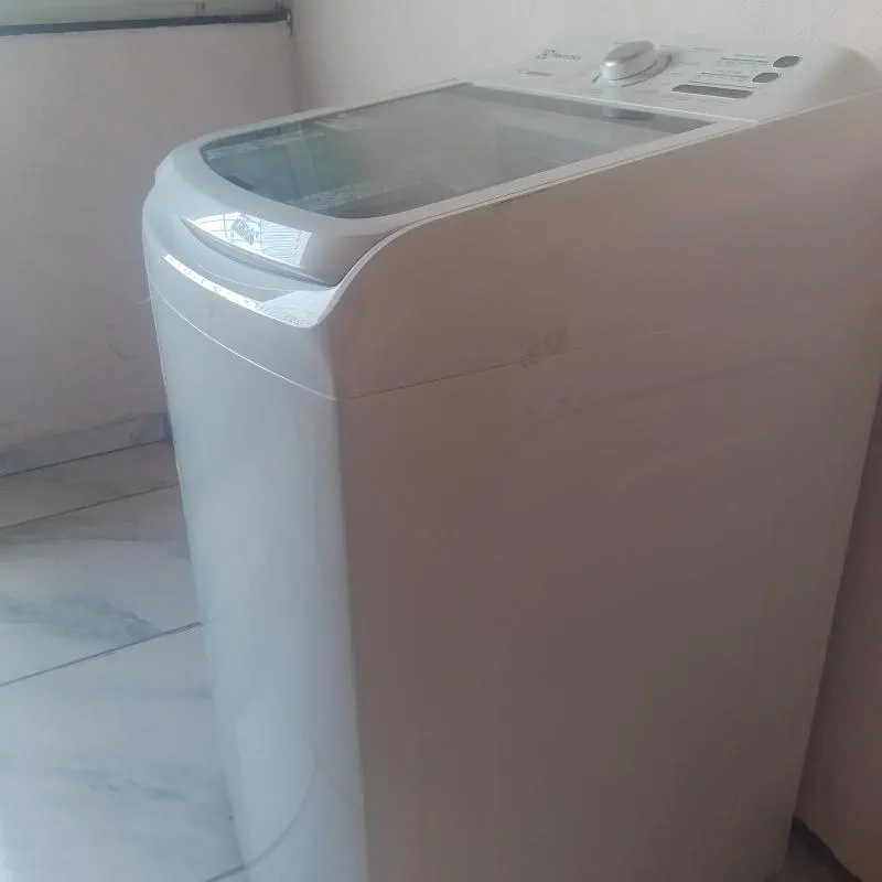 Imagem da campanha Máquina de lavar semi nova