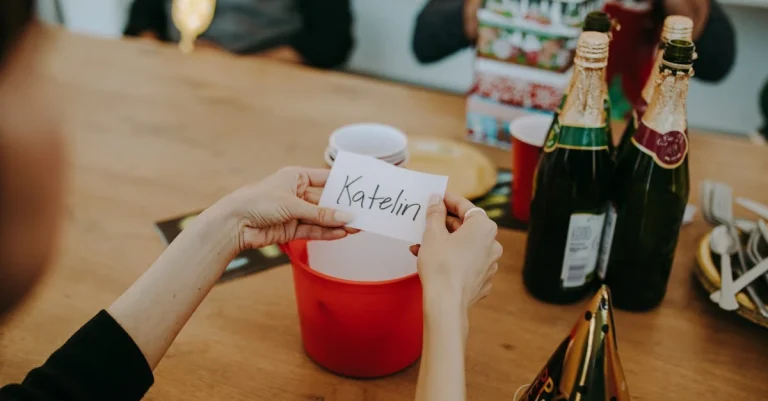 Como fazer um sorteio de nomes online em 2024