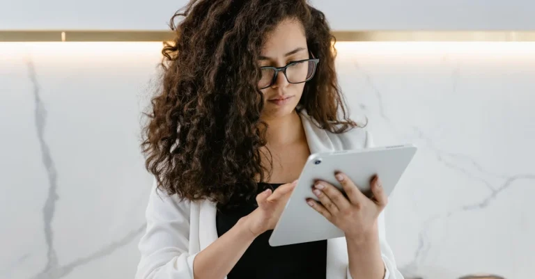 Rifa virtual grátis: 7 dicas para organizá-la com sucesso ⎯ Foto: MART PRODUCTION/Pexels